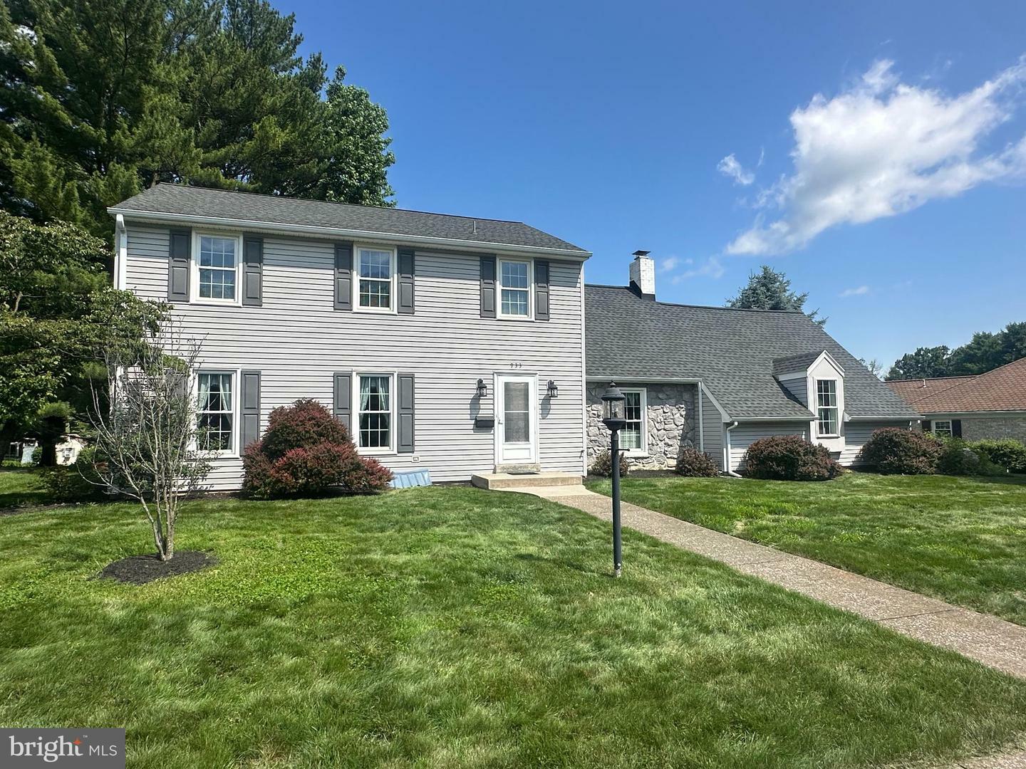 933 Greenlea Road  Hershey PA 17033 photo