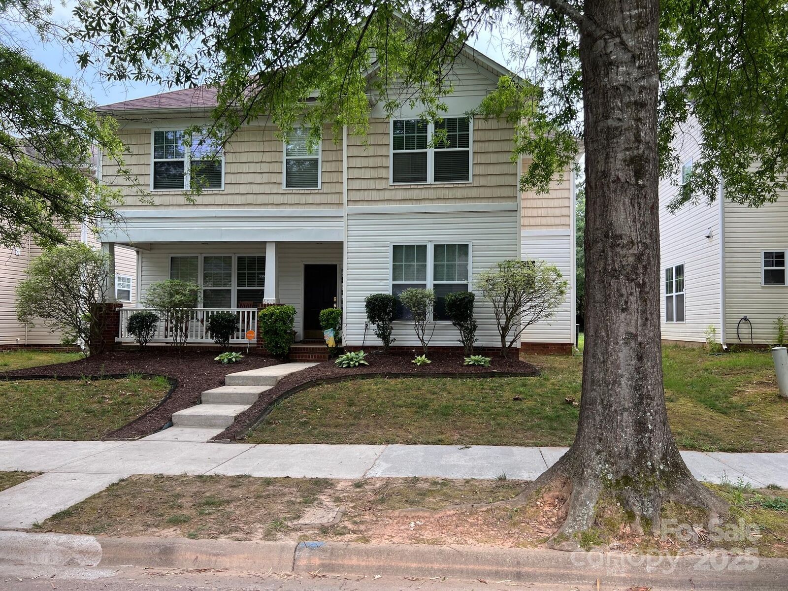 Property Photo:  6010 Colonial Garden Drive  NC 28078 