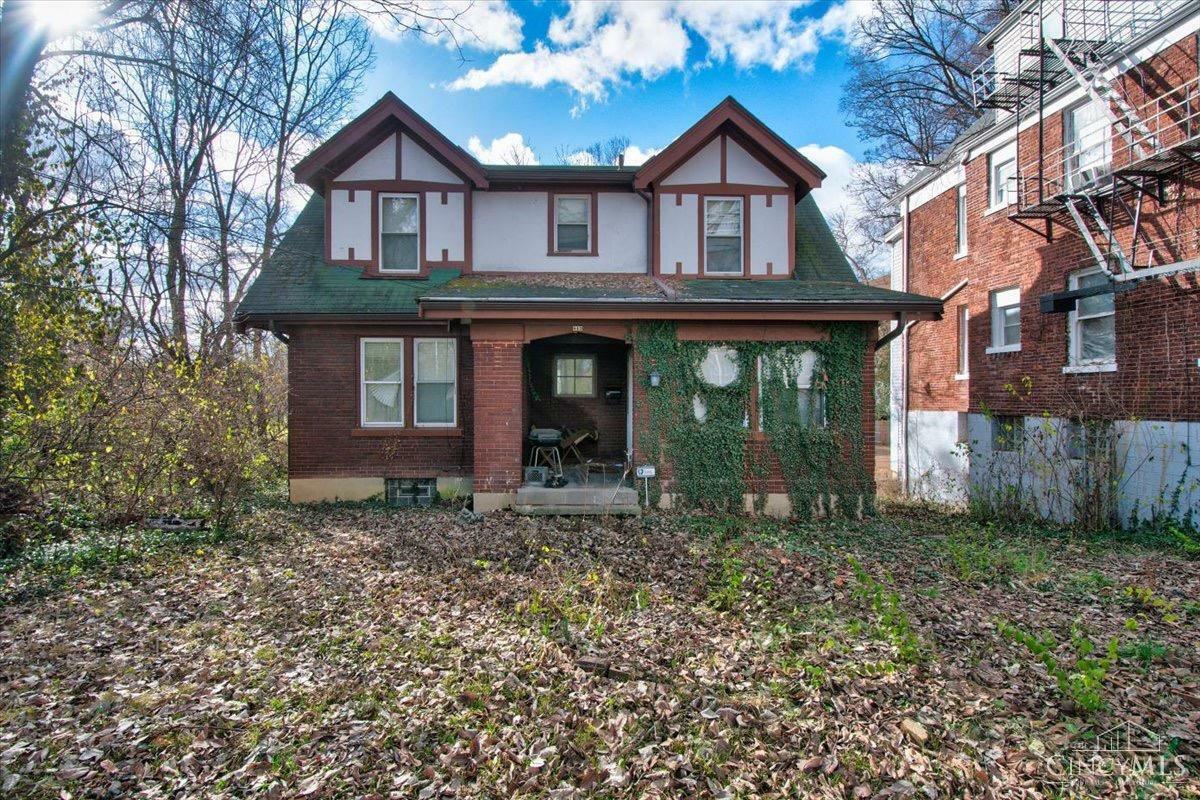 Property Photo: 813 S Fred Shuttlesworth Circle OH 45229