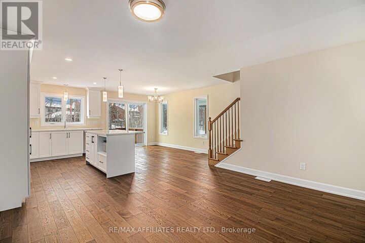 Property Photo: 355 Voyageur Place ON K0A 1W0