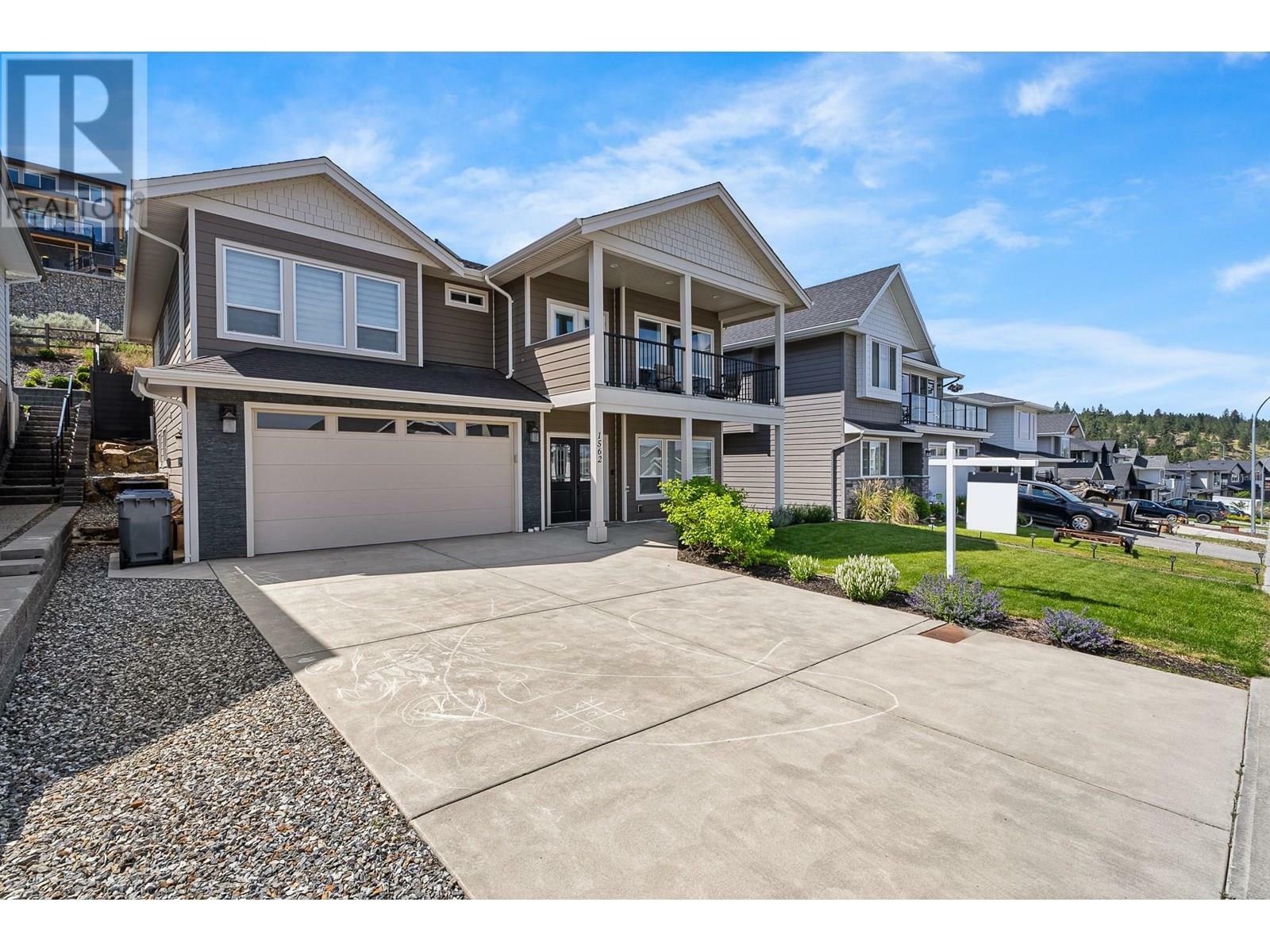 1562 Emerald Drive  Kamloops BC V2E 0C4 photo