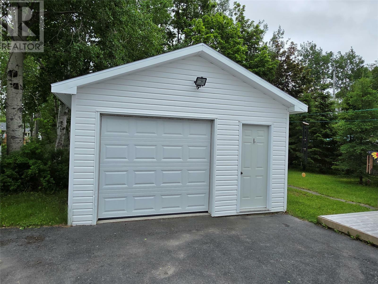 Property Photo: 31 Nungesser Avenue NL A1V 1M2