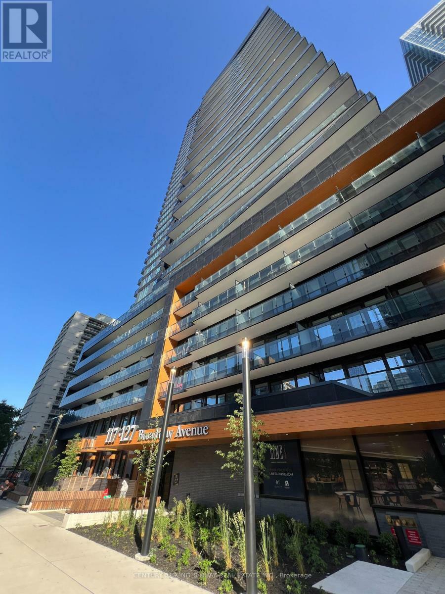 Property Photo: 119 Broadway Avenue ON M4P 0E7