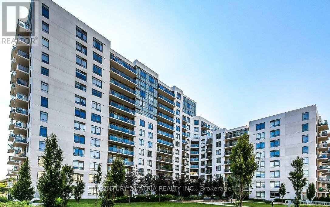 Property Photo: 812 Lansdowne Avenue 1301 ON M6H 4K6