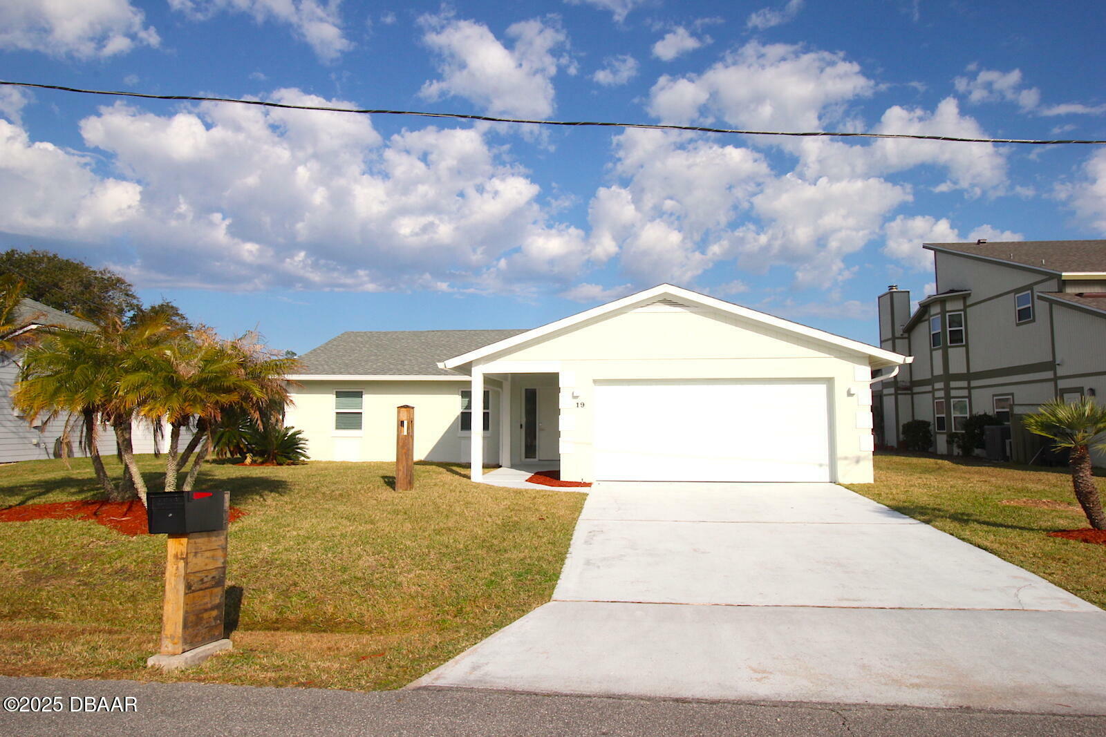 19 Cedarfield Court  Palm Coast FL 32137 photo