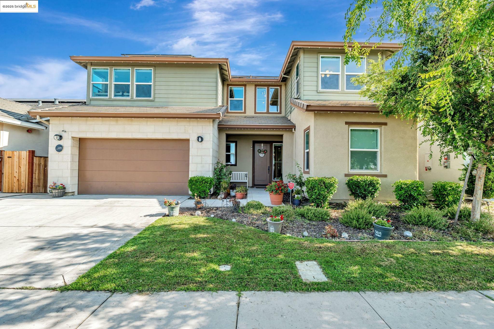 Property Photo:  2281 Garden Farms Ave  CA 95330 