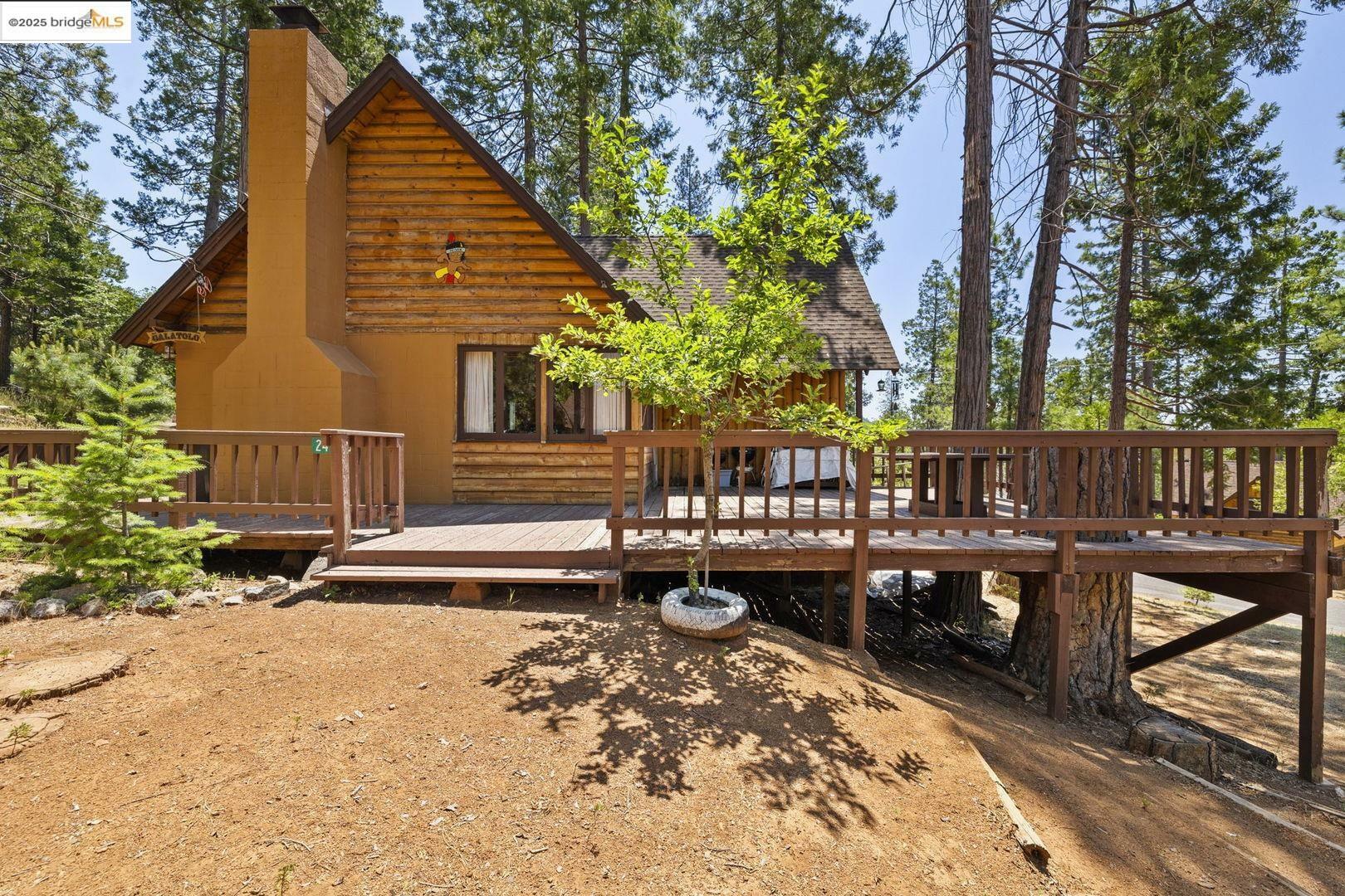 Property Photo: 24315 Jeanita Ln CA 95346