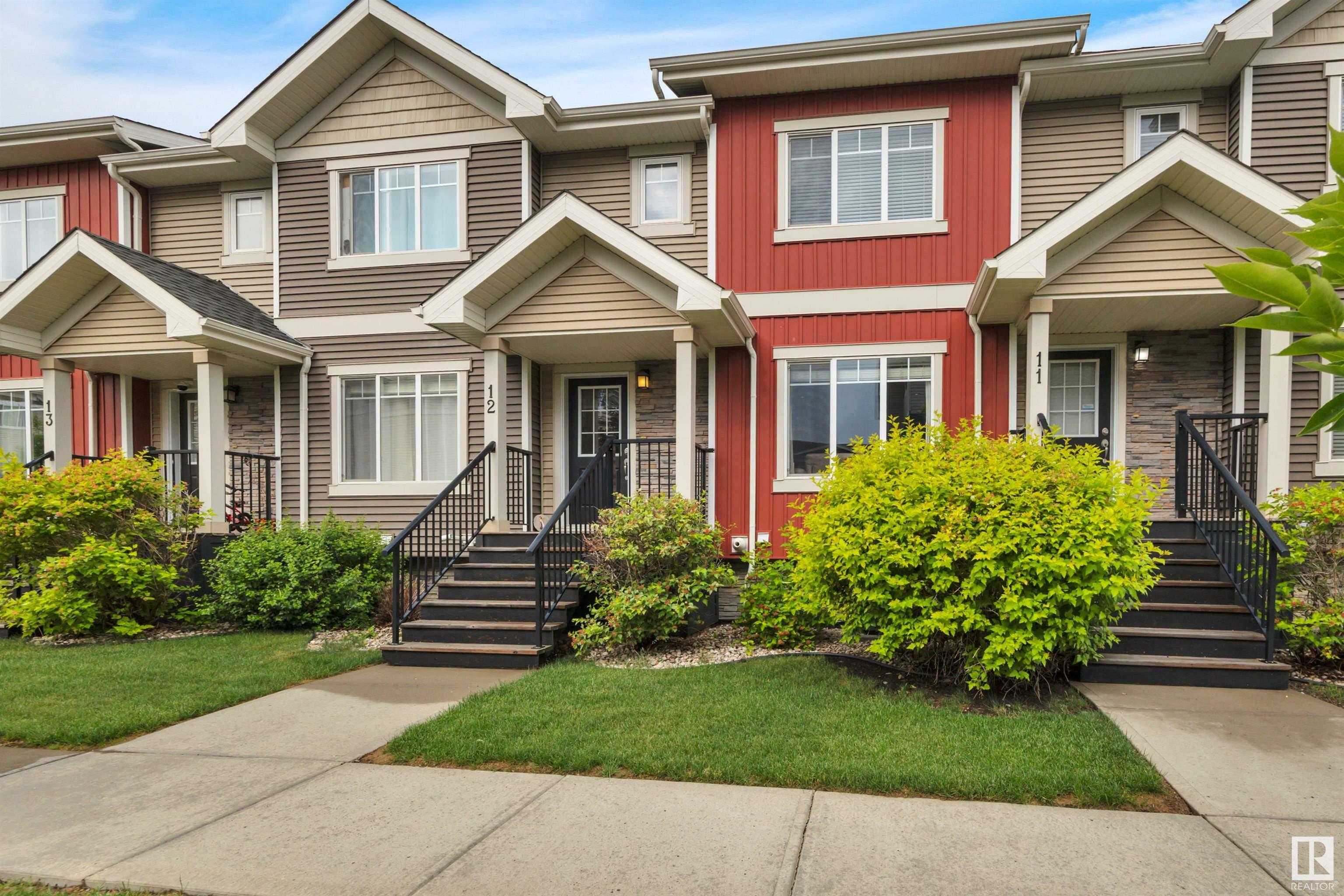 Property Photo: 7289 South Terwillegar Drive NW 12 AB T6R 0N5