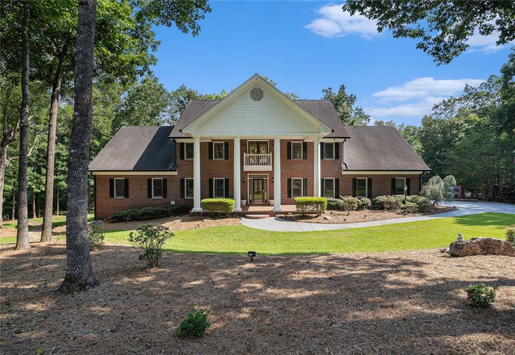 Property Photo: 402 Clyde Court GA 30252