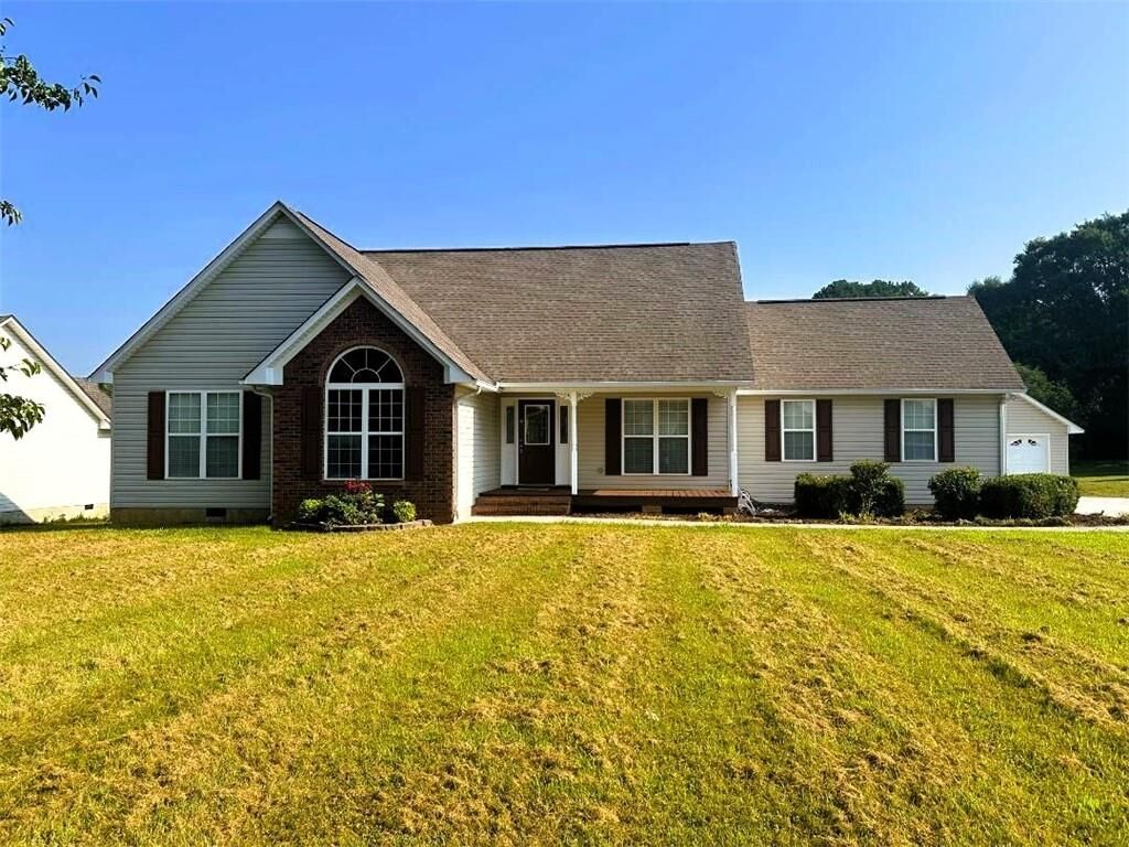 Property Photo: 131 Rosewood Drive SE GA 30701
