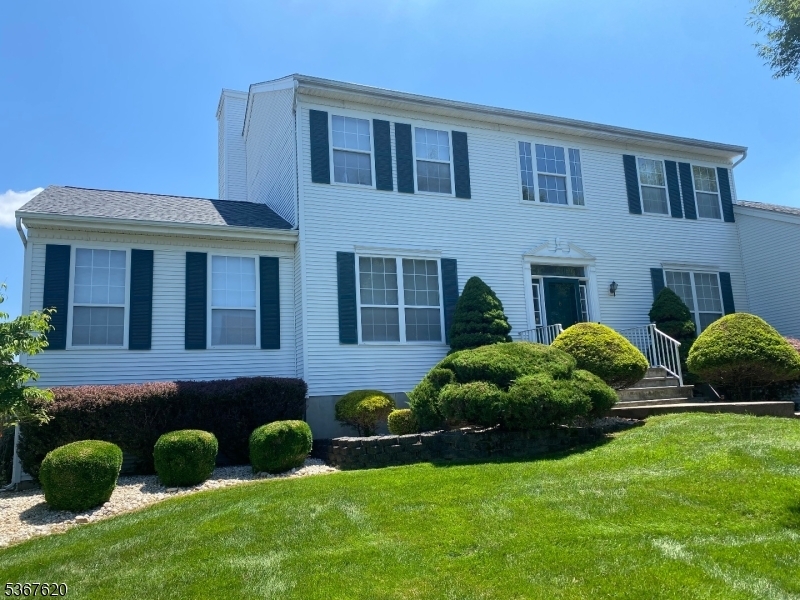 7 Country Woods Dr  South Brunswick Twp. NJ 08824 photo