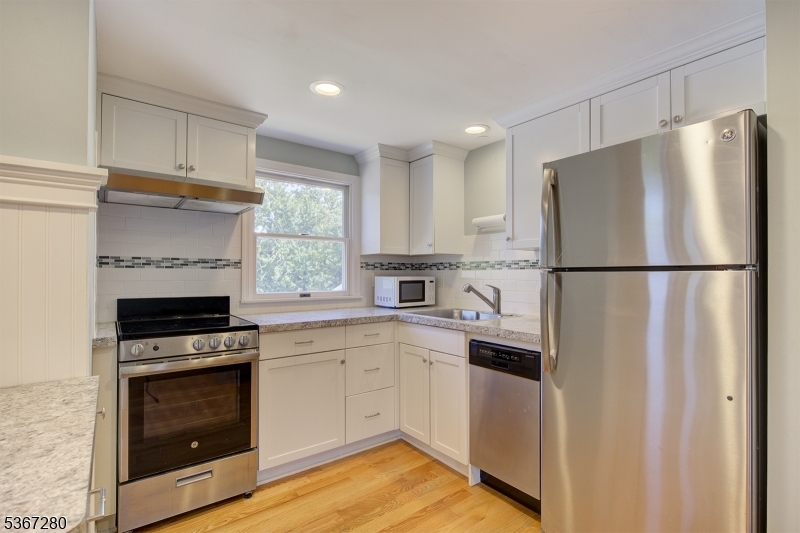 Property Photo: 42 South St 2 NJ 07940