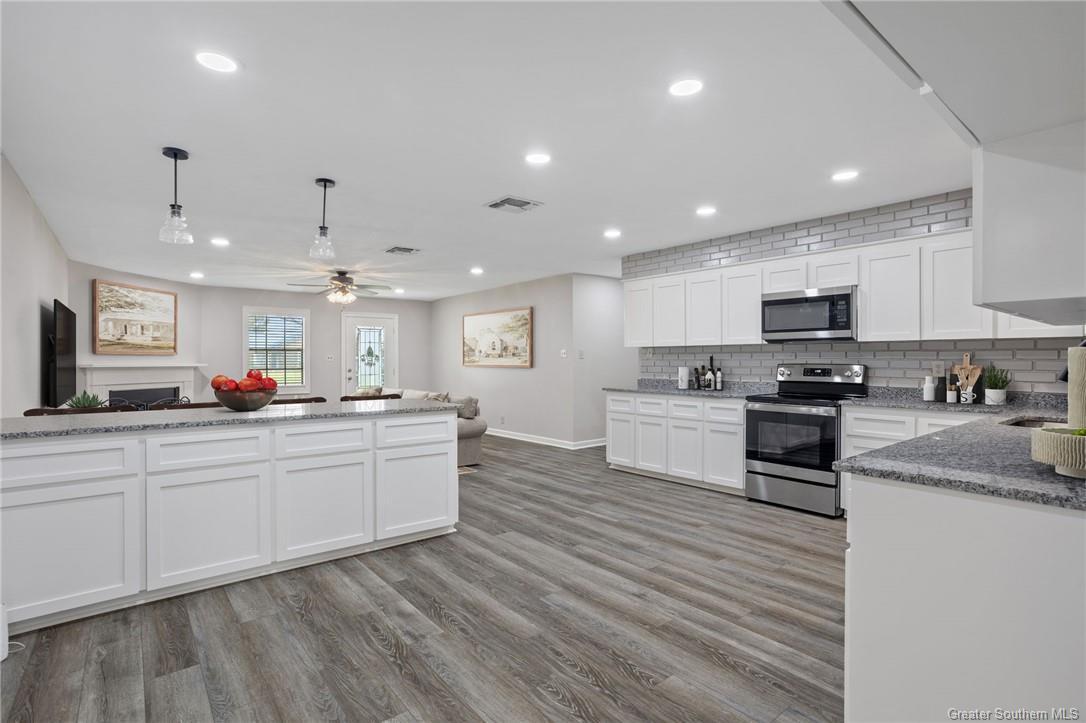 Property Photo: 7032 Terrebonne Drive LA 70605