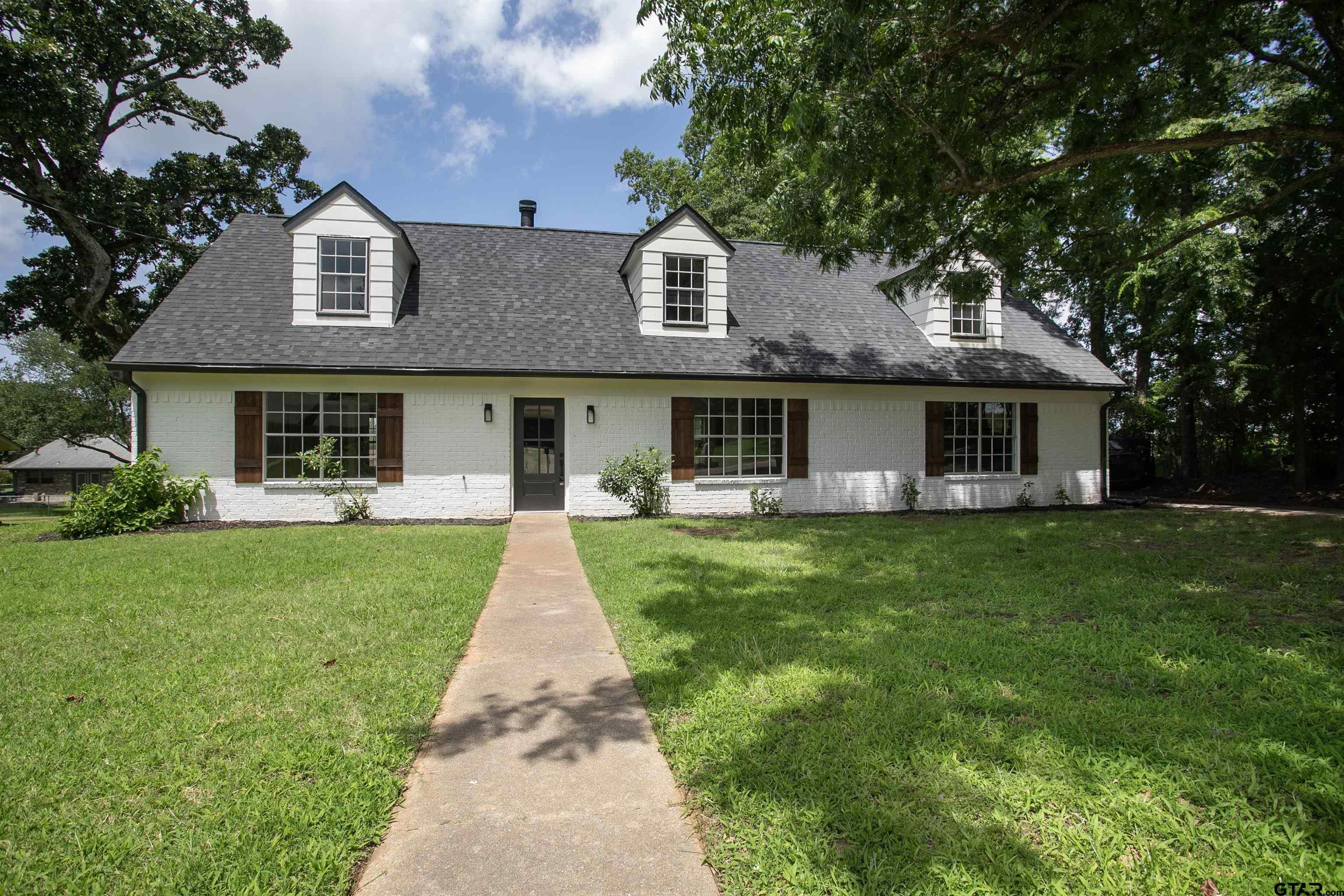 305 Joan Ln  Longview TX 75605 photo
