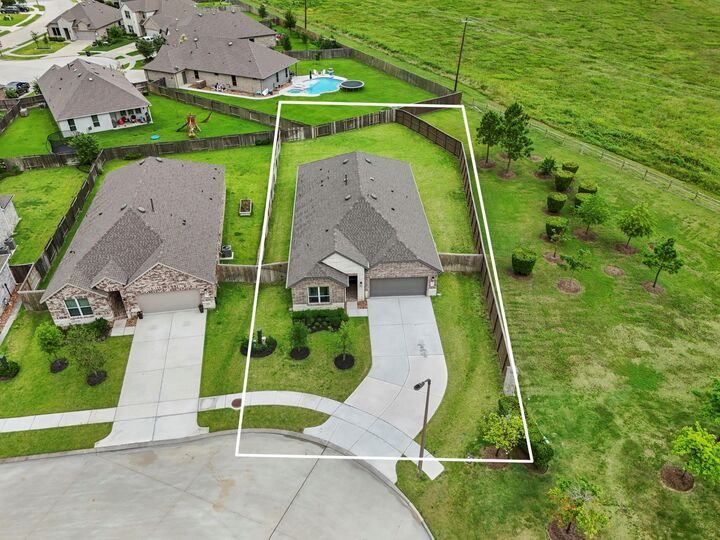 Property Photo:  1327 Pleasant Springs Court  TX 77316 