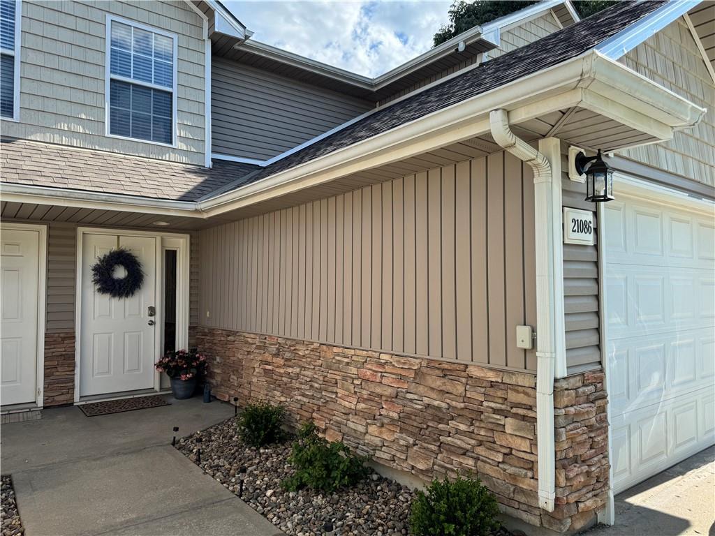 Property Photo: 21086 Millridge Street KS 66083