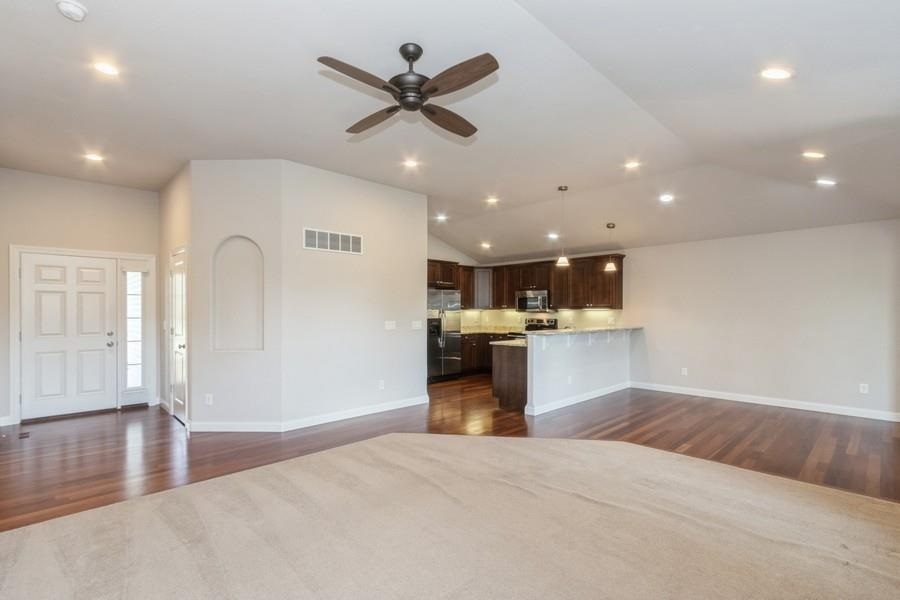 Property Photo:  503 Huntington Dr  IA 52245 