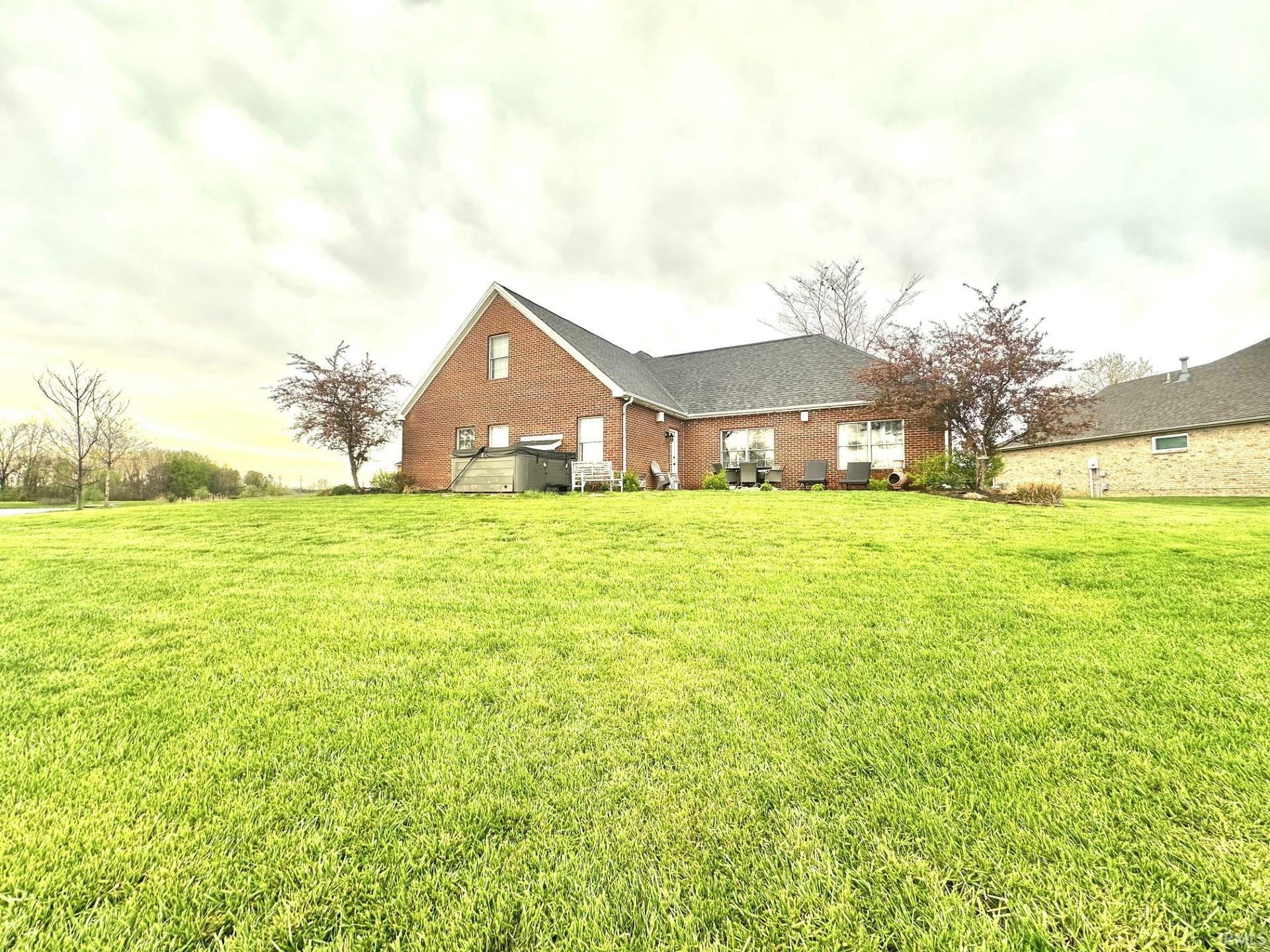 Property Photo: 6421 Danville Court IN 47630