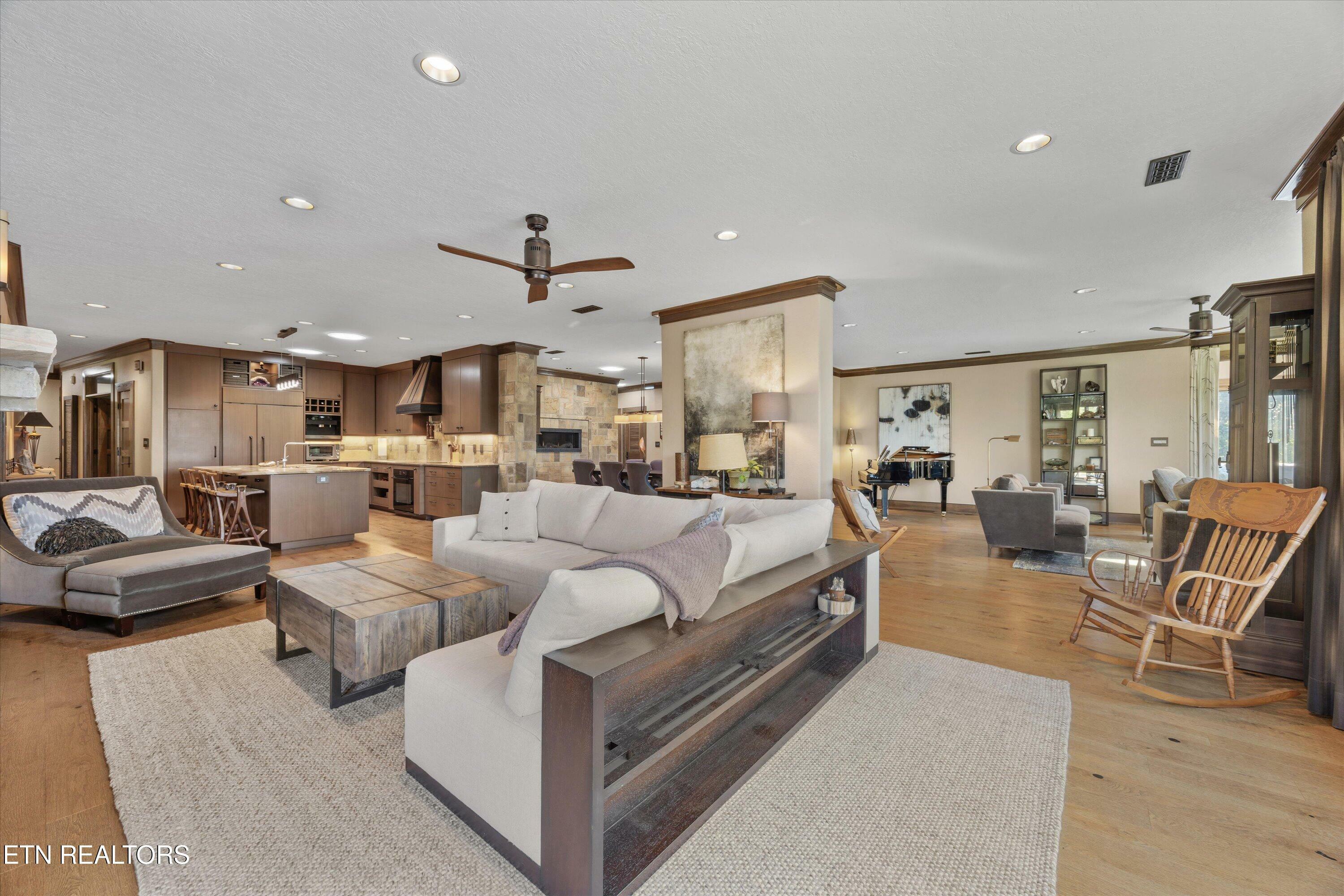 Property Photo: 3834 Lake Pointe Drive TN 37763
