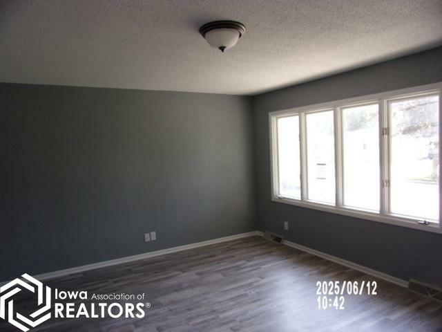 Property Photo: 2740 20th Avenue IA 50501