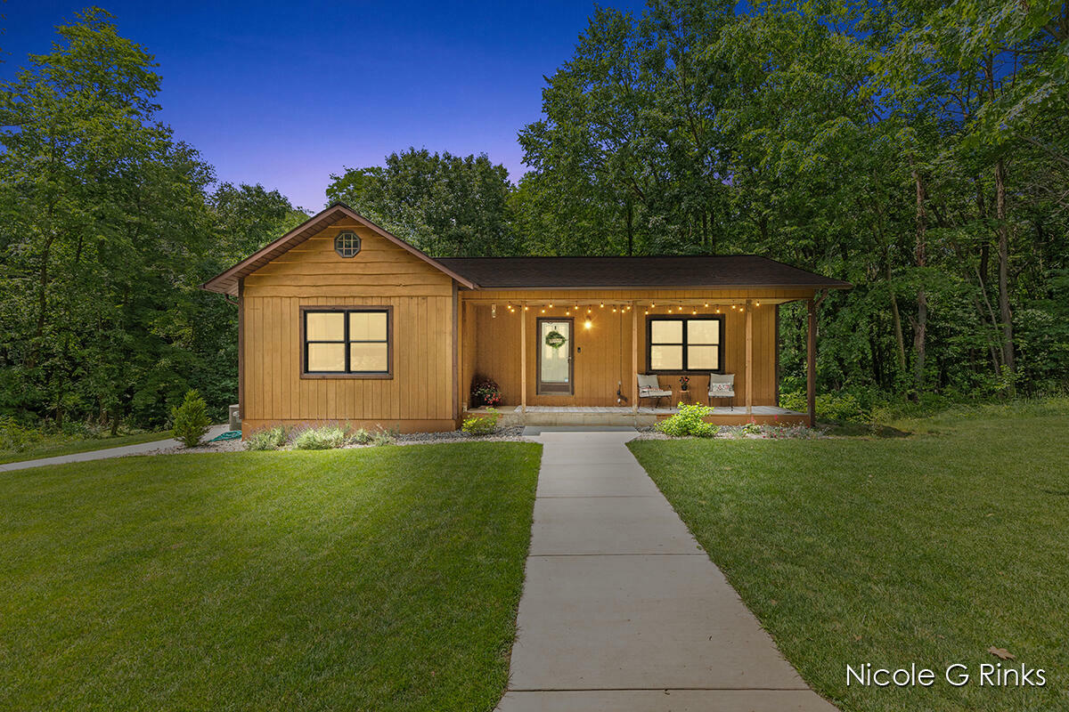 Property Photo:  1635 N Payne Lake Road  MI 49333 