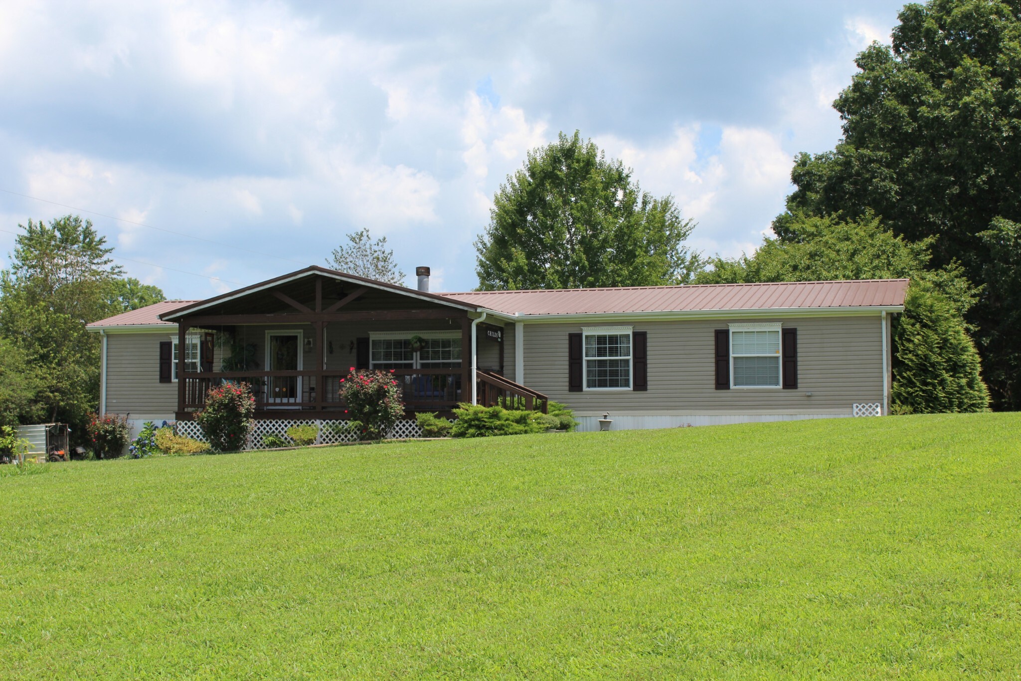 Property Photo: 263 Daisy Hollow Ln TN 37178