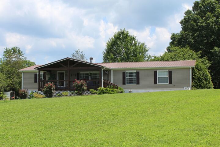 263 Daisy Hollow Ln  Tennessee Ridge TN 37178 photo