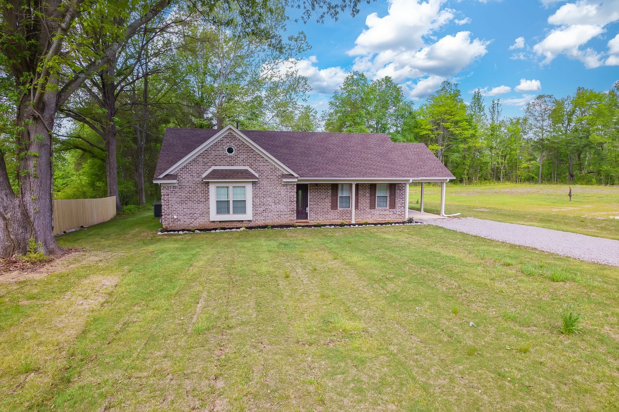 Property Photo: 461 Summit Rd TN 38069