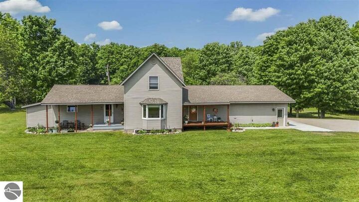 Property Photo: 1922 Freeman Road MI 49727
