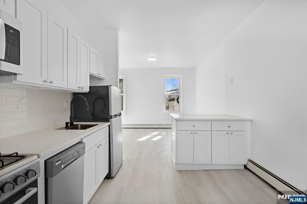 Property Photo: 182 Congress Street 4 NJ 07307