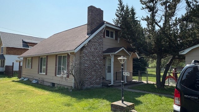 Property Photo: 415 W 3rd Street MT 59937