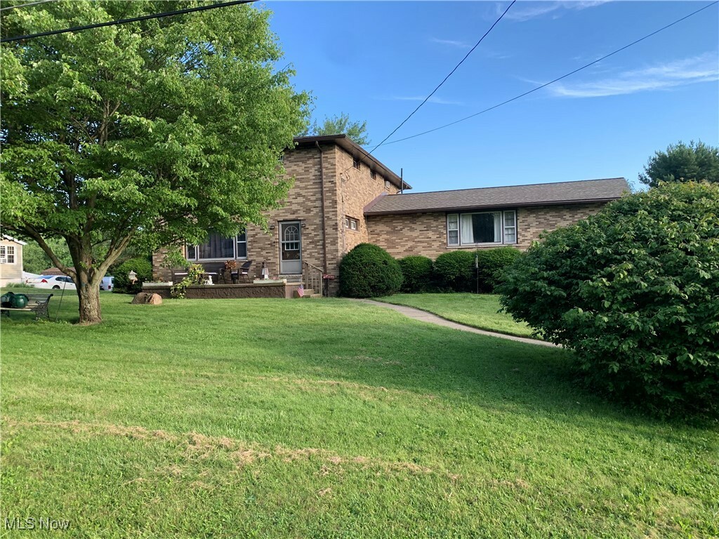 Property Photo: 1926 Village Street SE OH 44707