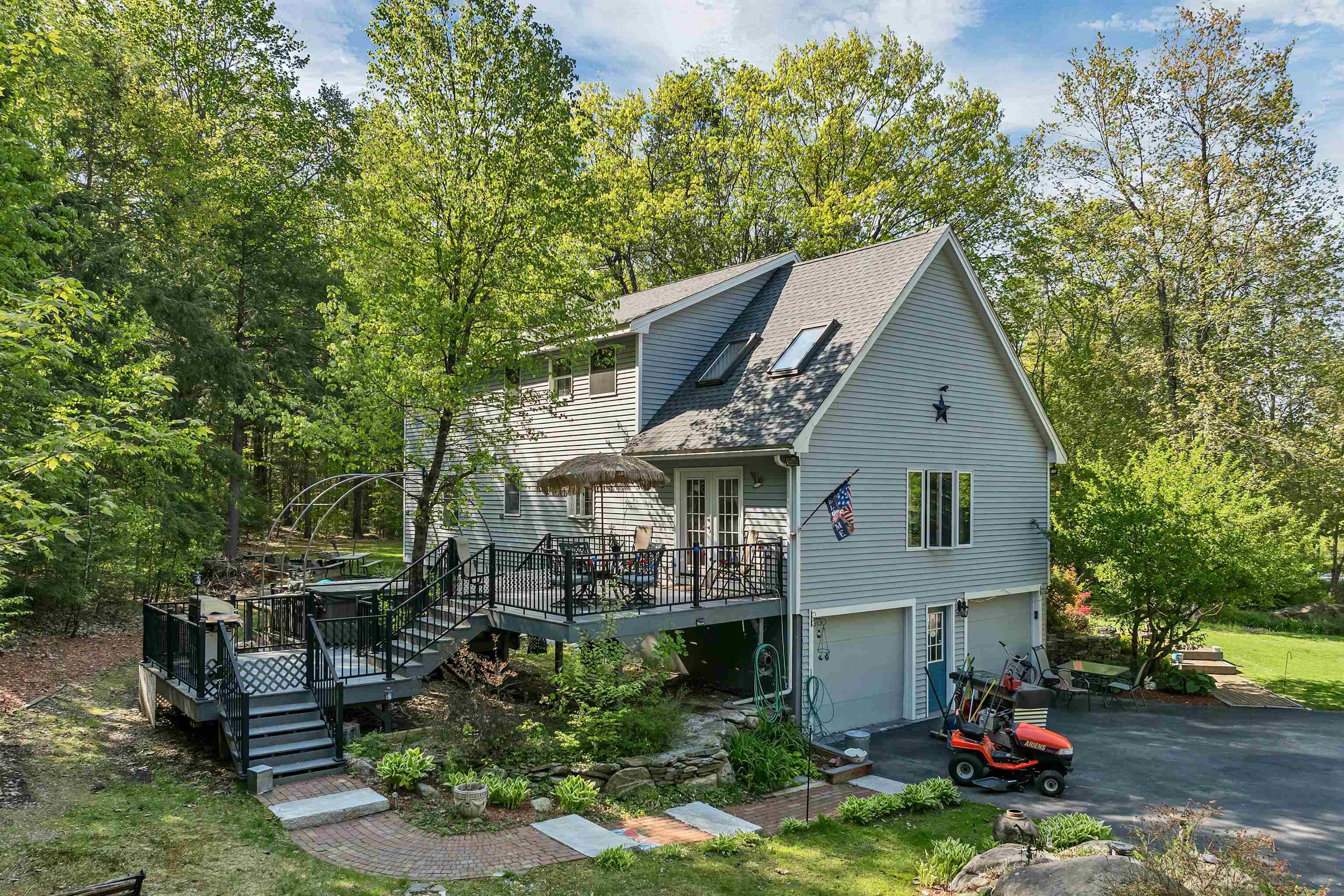 Property Photo: 93 Birch Road NH 03036-4002