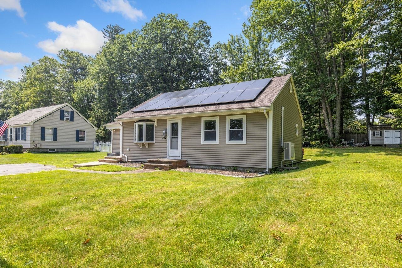 Property Photo: 103 Old Rockingham Road NH 03079