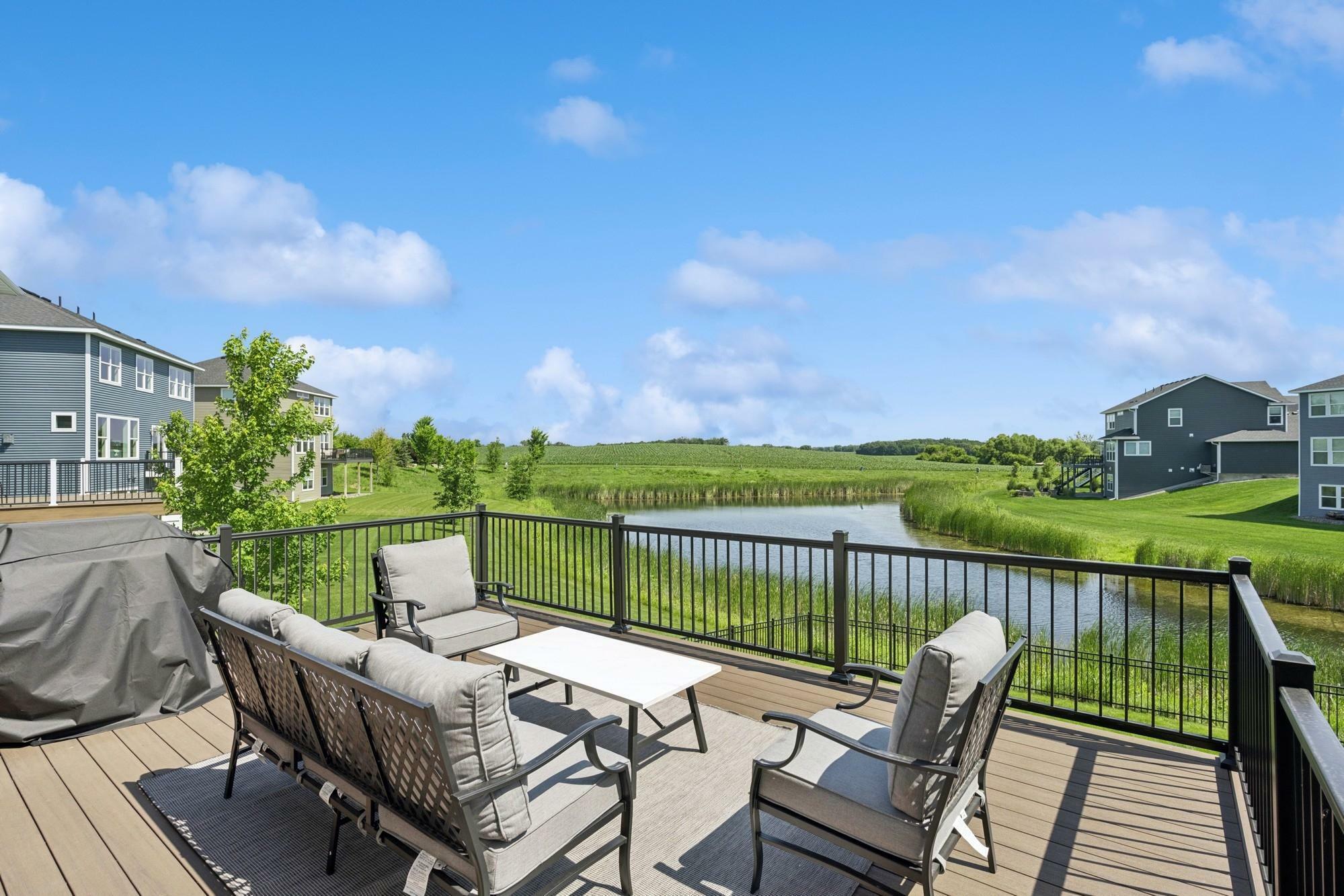 Property Photo: 11604 Brayburn Trail MN 55369