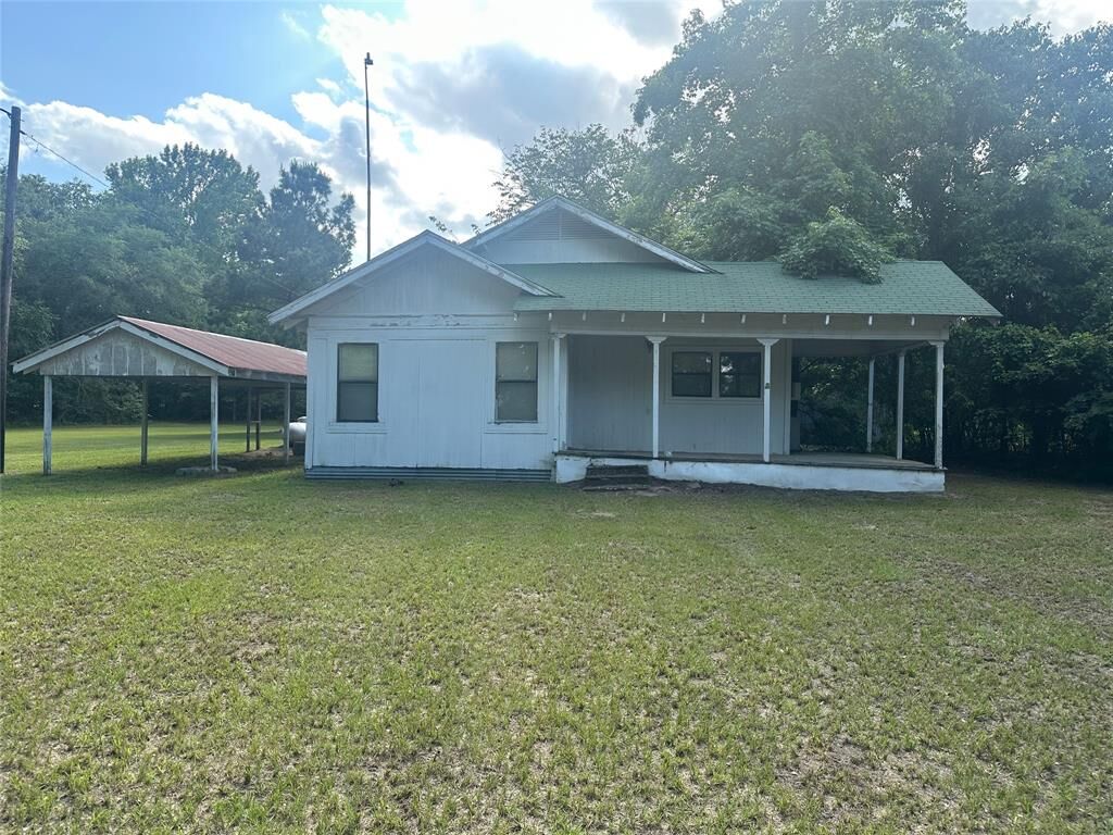 Property Photo: 403 Vz County Road 4610 TX 75754