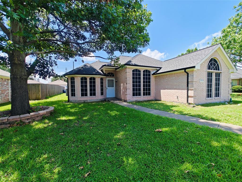 Property Photo: 1308 London Drive TX 75098