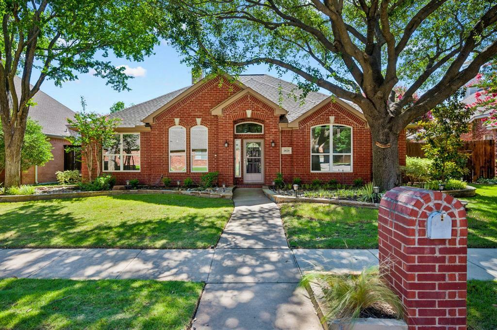 Property Photo: 2020 Bosbury Drive TX 75028