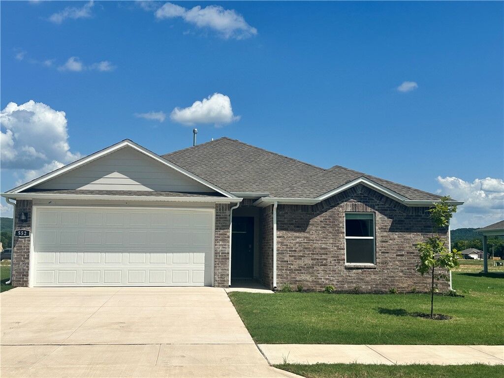 Property Photo: 552 Arizona Street AR 72730
