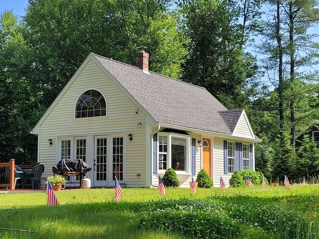 Property Photo: 19 Finn Park Rd MA 01603