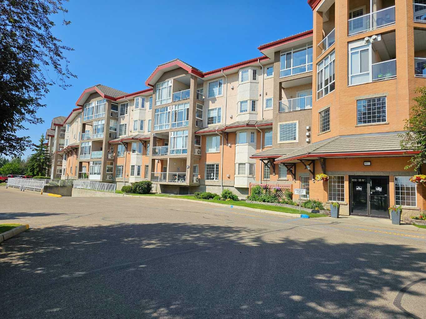 Photo de la propriété: 4512 52 Avenue 130 AB T4N 7B9