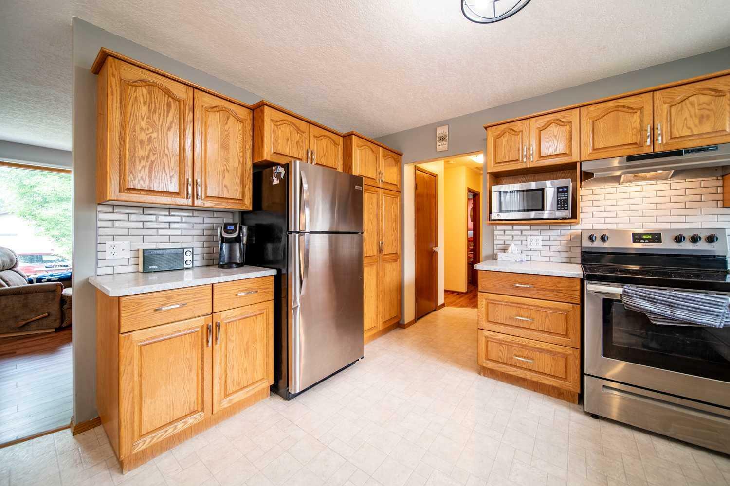 Property Photo: 718 7 Avenue AB T9W 1C1