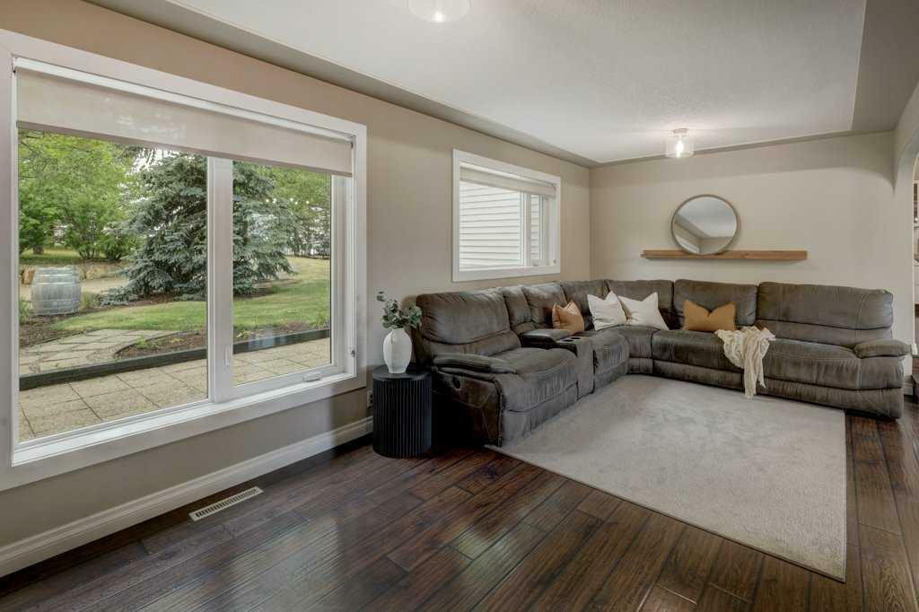 Photo de la propriété: 23140 Township Road 272 AB T4B 2A3