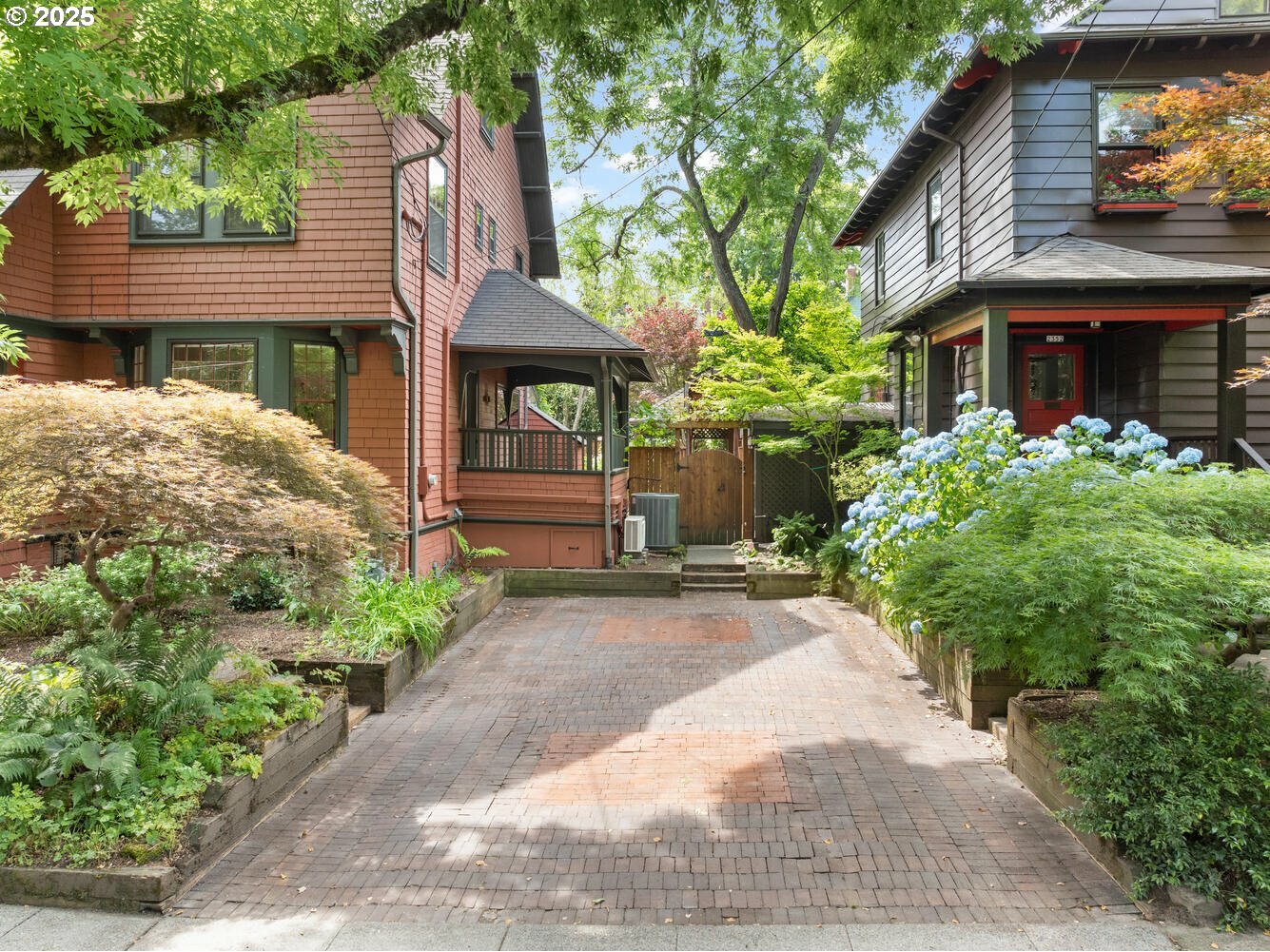 Property Photo: 2342 NW Marshall St OR 97210