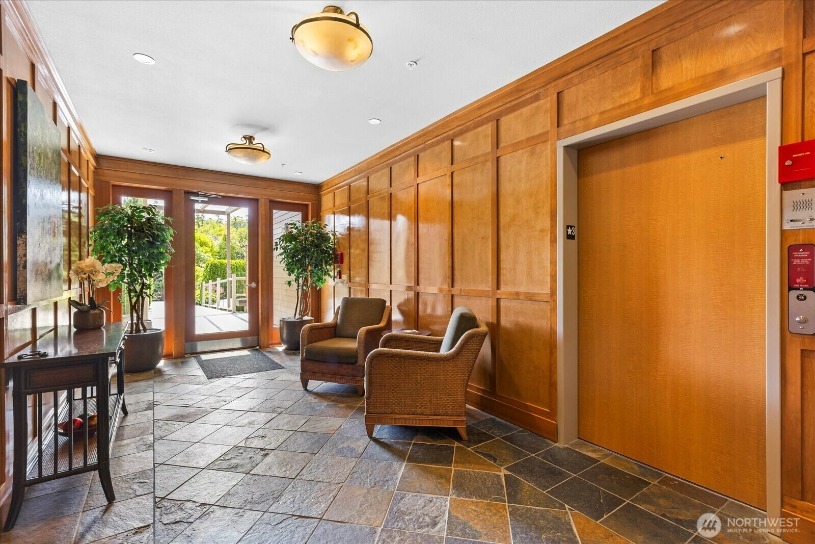 Property Photo: 31 Pine Street 102 WA 98020