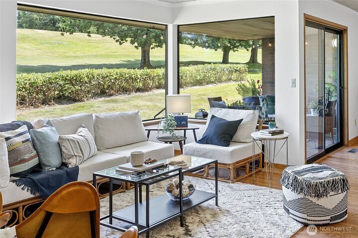 Property Photo: 10742 Glen Acres Drive S T-27 WA 98168