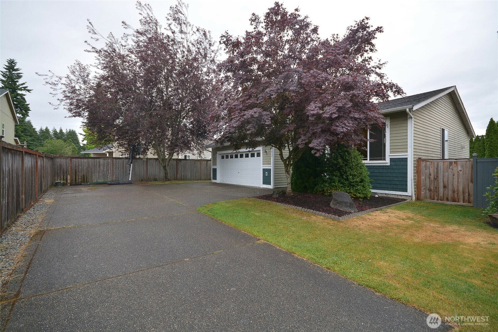 Property Photo: 15437 104th Way SE WA 98597