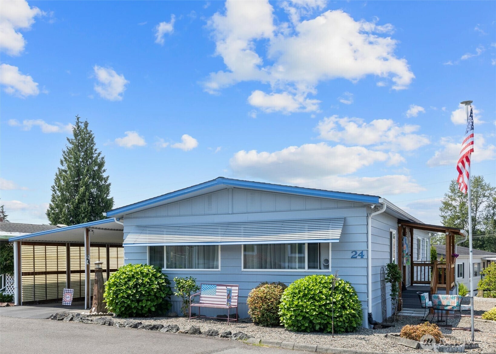 Property Photo: 1316 91st Avenue SE 24 WA 98258