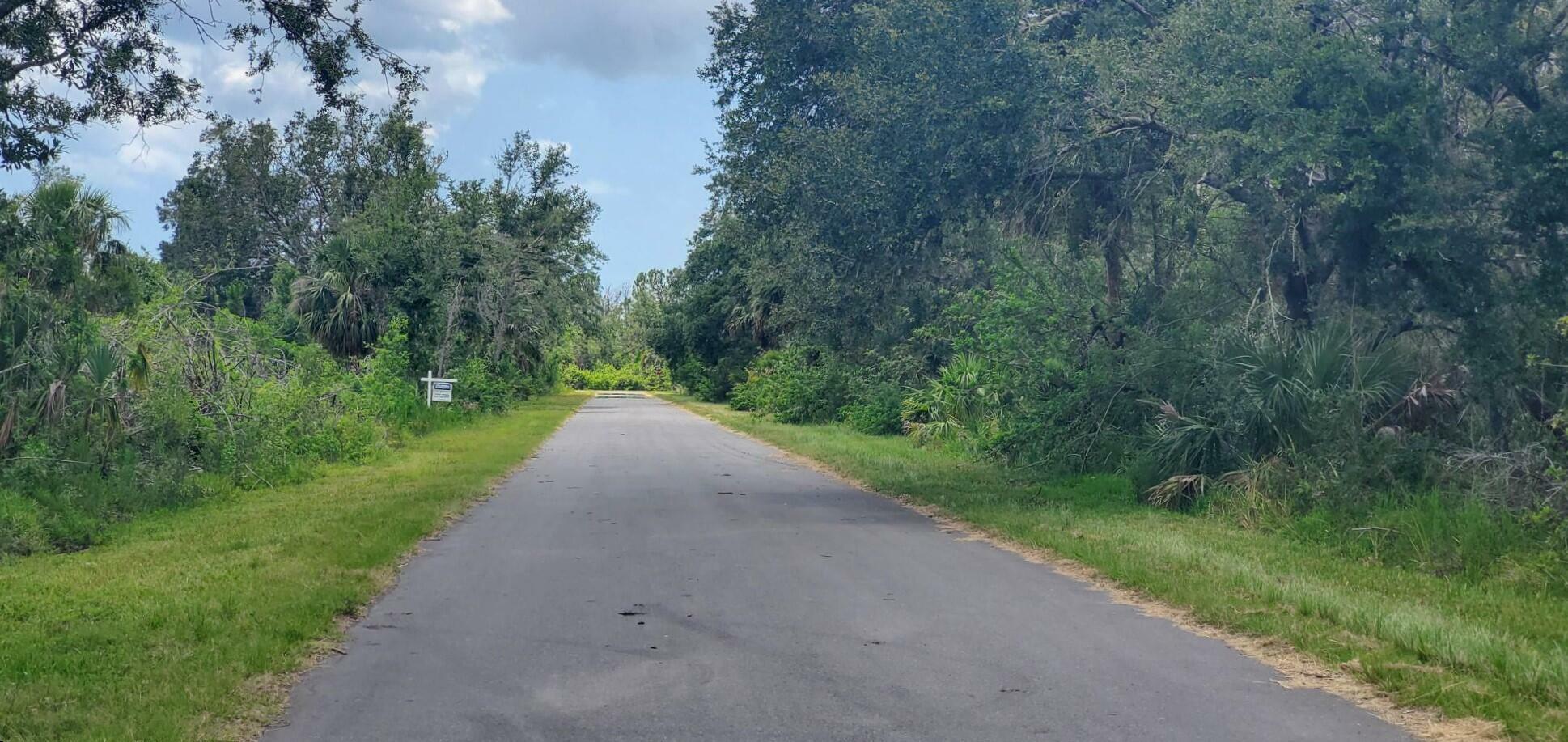 Property Photo: 14492 Rowan Avenue FL 33953
