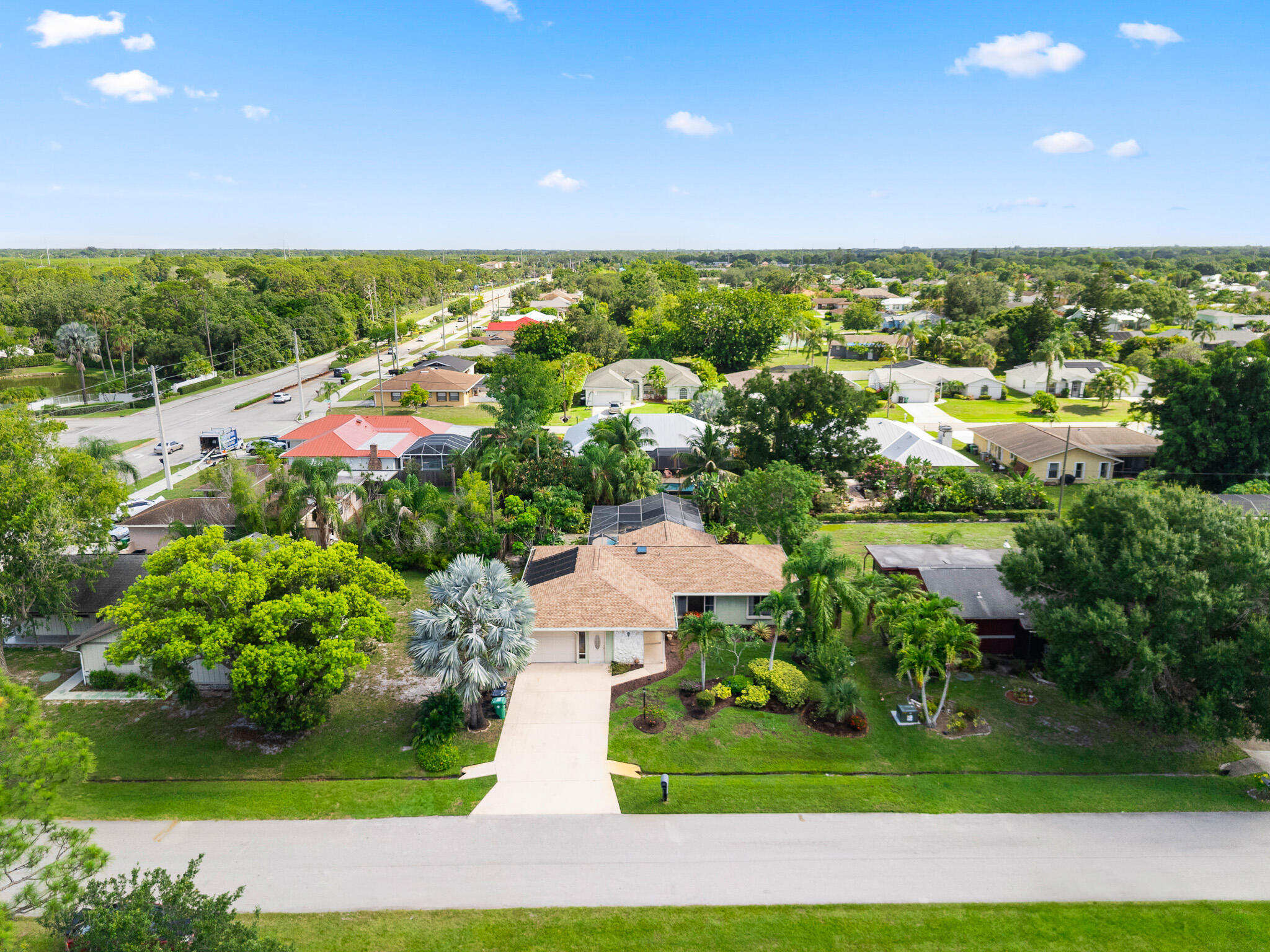 Property Photo:  1107 SE Cambridge Drive  FL 34952 